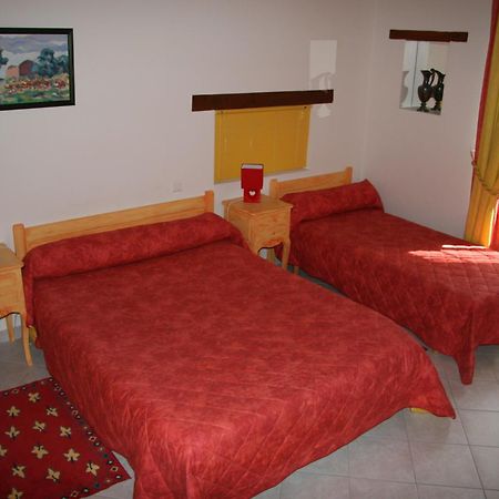 Chambres D'Hotes Lou Jassou Lapanouse-de-Cernon Bagian luar foto