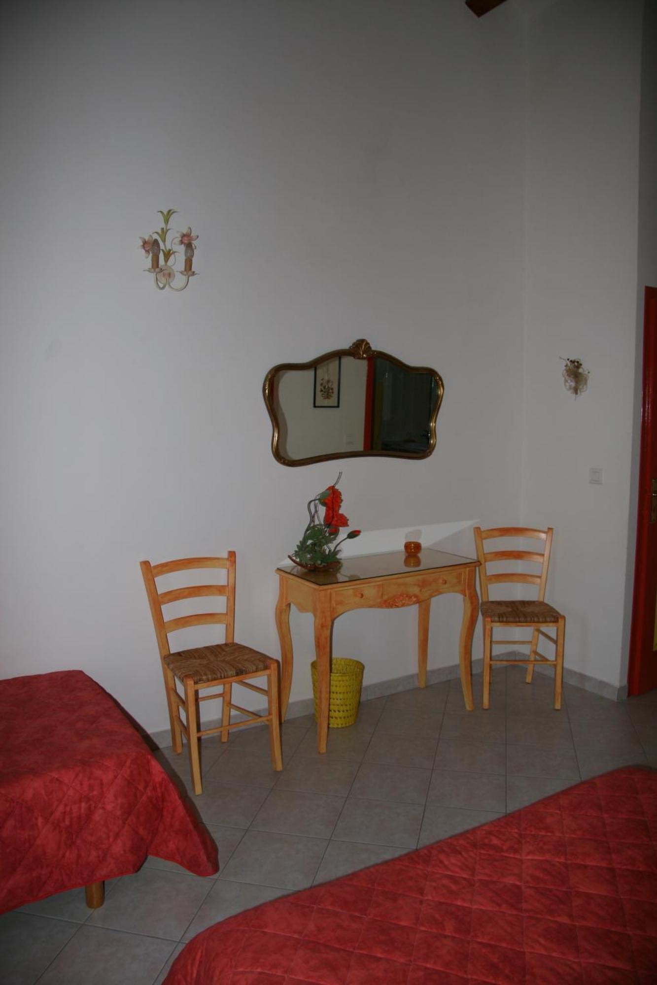 Chambres D'Hotes Lou Jassou Lapanouse-de-Cernon Bagian luar foto
